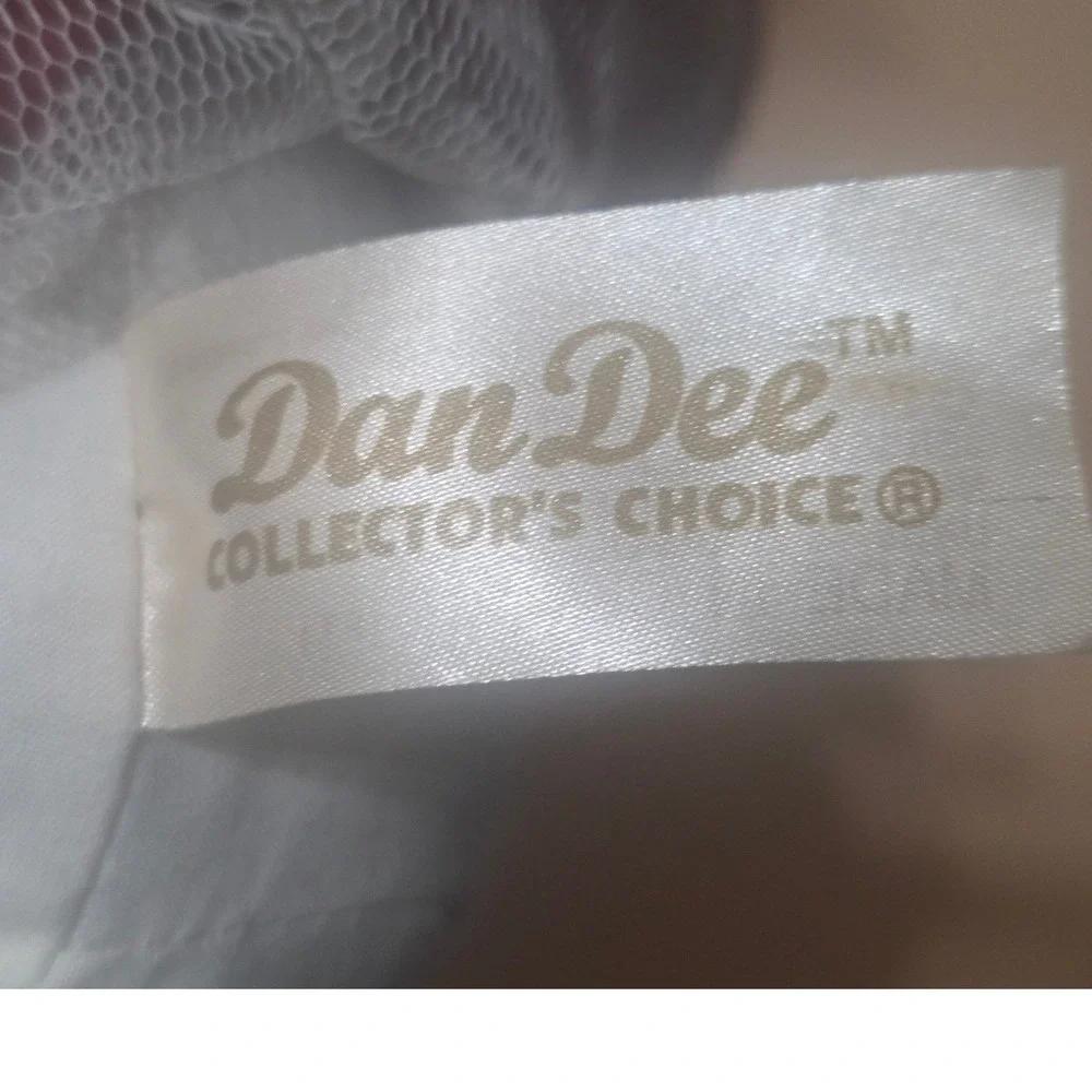 DAN DEE Collector's‎ Choice Porcelain Sitting Musical Doll Set of 3 Vintage